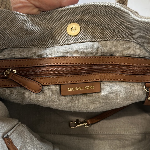 Michael kors bag - Picture 13 of 13